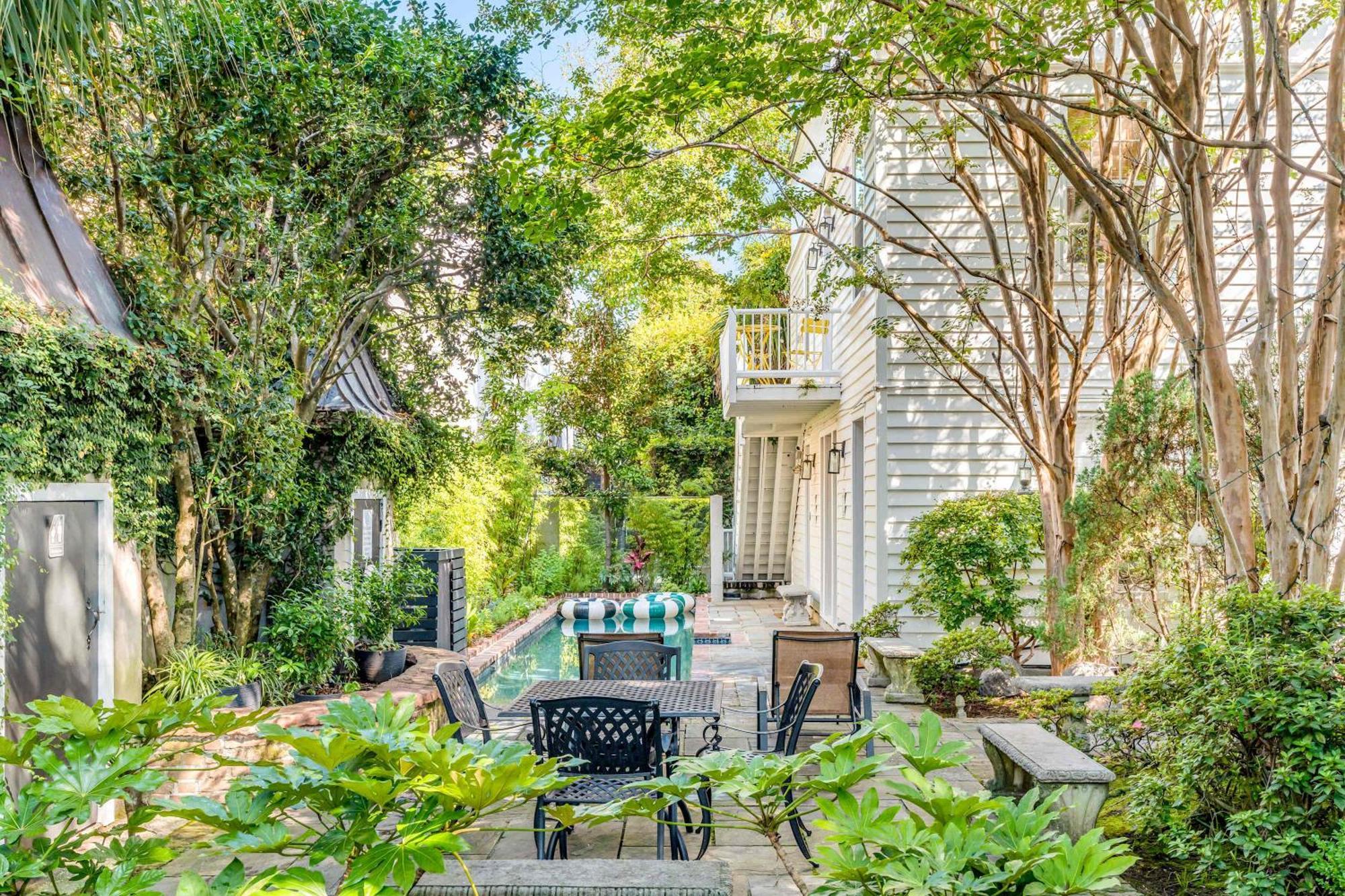 Serene Cottage With Beautiful Garden And Heated Pool Charleston Exterior foto